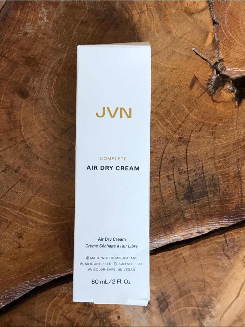 JVN Air Dry Cream – White & Gold Accents